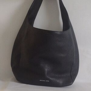 Michael Kors Leather Hobo Bag (J136)